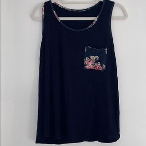 Women’s tank top with floral pocket and trim